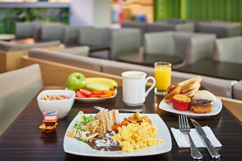 Ibis Cancun Centro Eksteriør bilde